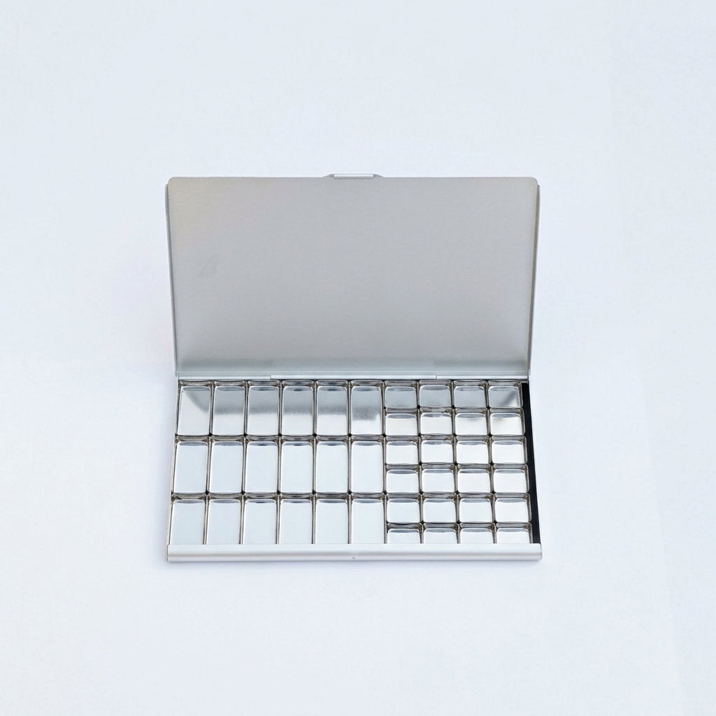 Moth Pro Magnetic Palette