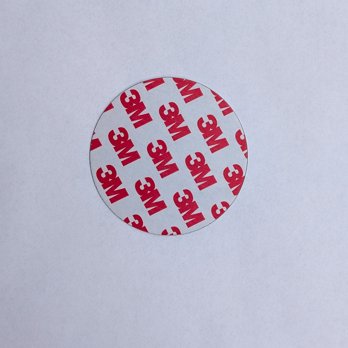 Palette magnet circle large, adhesive backing shown before peeling