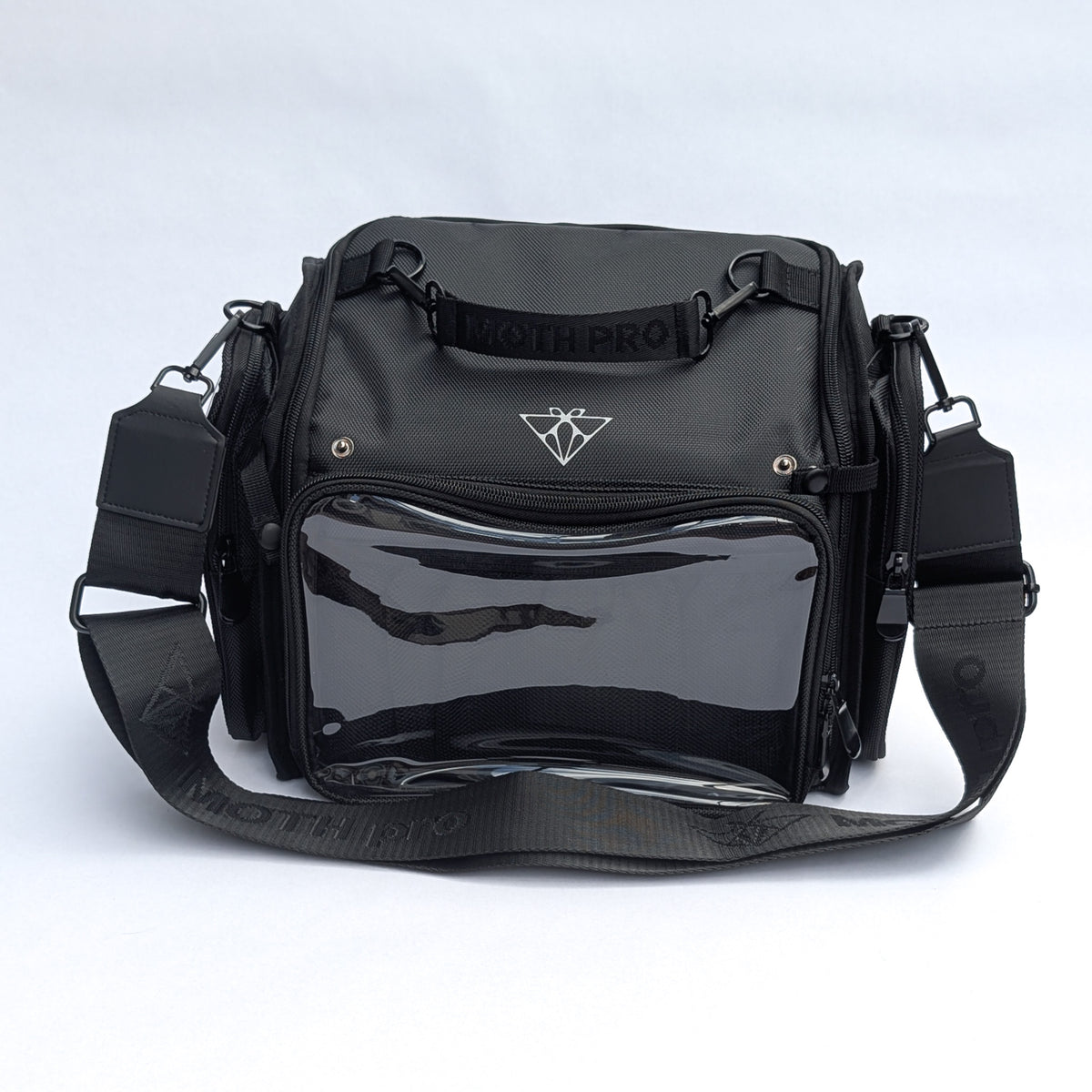Moth Pro set bag, straight-on front view with branded strap and side D-ring straps